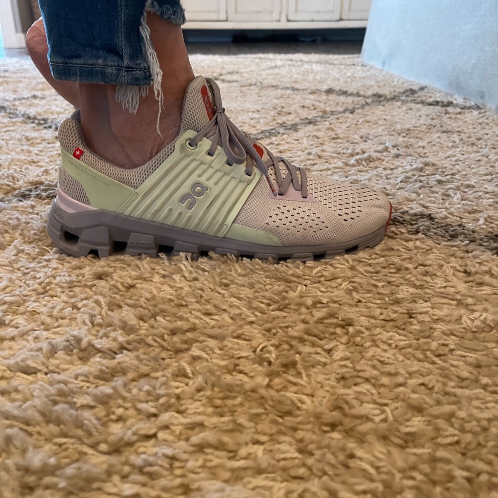 On Cloud Size 9